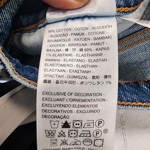 Levis Women's Wedgie Straight Medium Wash Button Fly Jeans Size 31 Inseam 26 - Picture 6 of 11